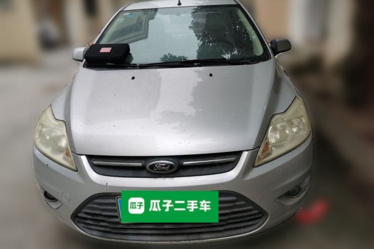 Used Ford Focus 2013 Sedan Classic 1.8L Manual Base Model
