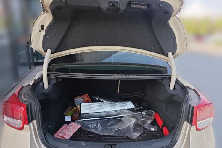 Used Chevrolet Malibu 2014 2.0L Automatic Comfort Edition Trunk