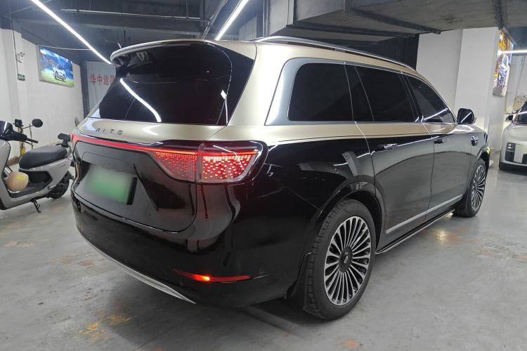 Used Hima AITO M9 2025 All-Electric Ultra Version 100 kWh 5-Seater Model Rear Right 45 Deg