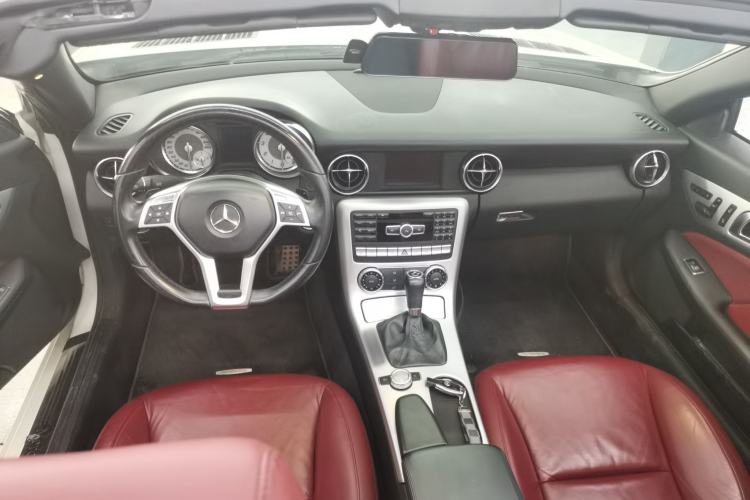 Used Mercedes-Benz SLK-Class 2011 SLK 200 Fashion Model
