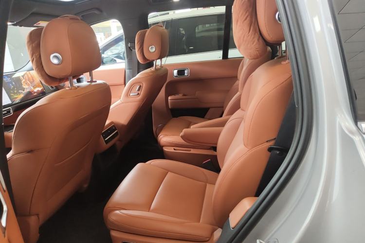 Used Li Auto L8 2023 Pro Model
