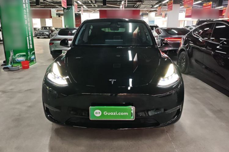 Used Tesla Model Y 2022 Long-Range All-Wheel-Drive Version Front