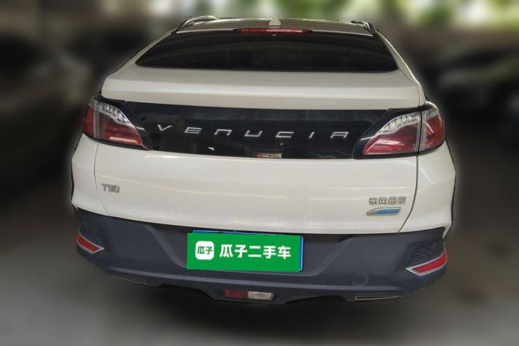 Used Venucia T90 2017 2.0L CVT Smart Edition