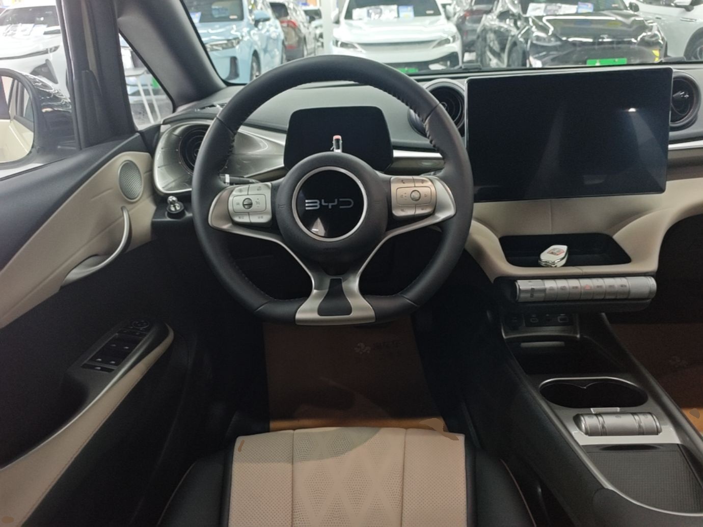 BYD Dolphin 2025 420km Free Edition — снимка 13