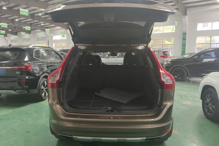 Used Volvo XC60 2015 T5 Smart Edition
