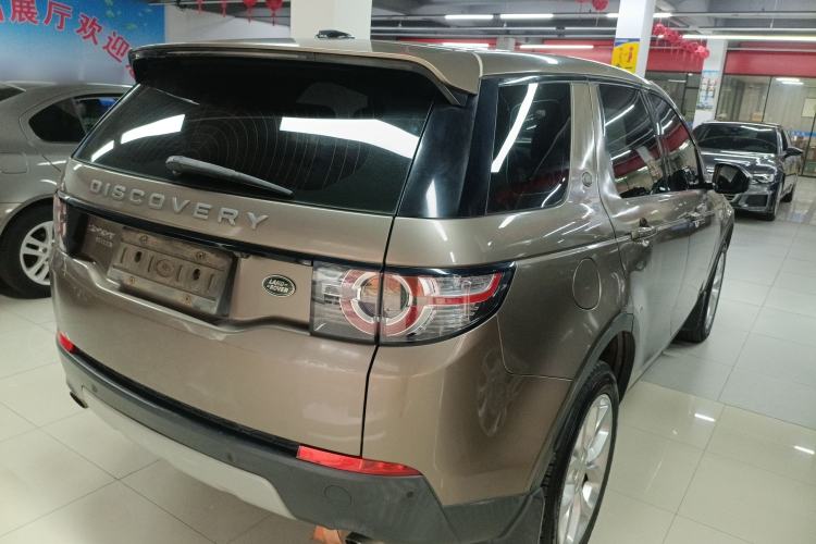 Used Land Rover Discovery Sport 2016 2.0T HSE Rear Right 45 Deg