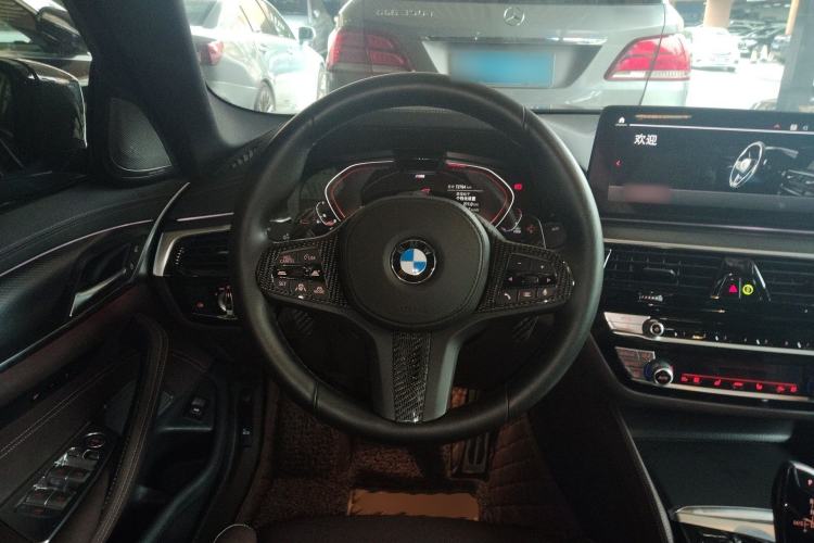 Used BMW 5 Series 2022 Restyled 540i Luxury Edition M Sport Package Steering Wheel