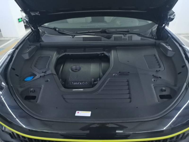 Used Lynk & Co 05 2020 2.0TD Two-Wheel Drive Shine Halo — 19