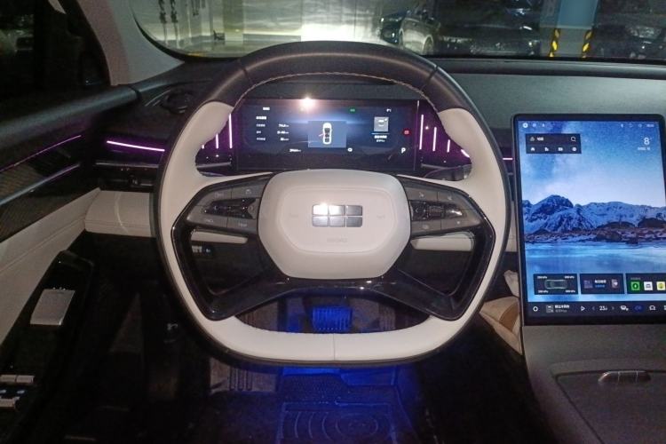 Used Geely Galaxy L6 2023 125km Starship
