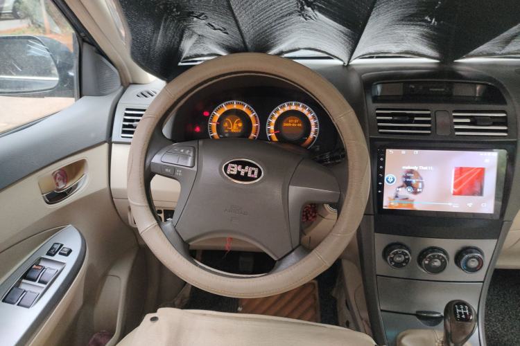 Used BYD L3 2011 New Fengchang Edition 1.5L Manual Luxury Model
