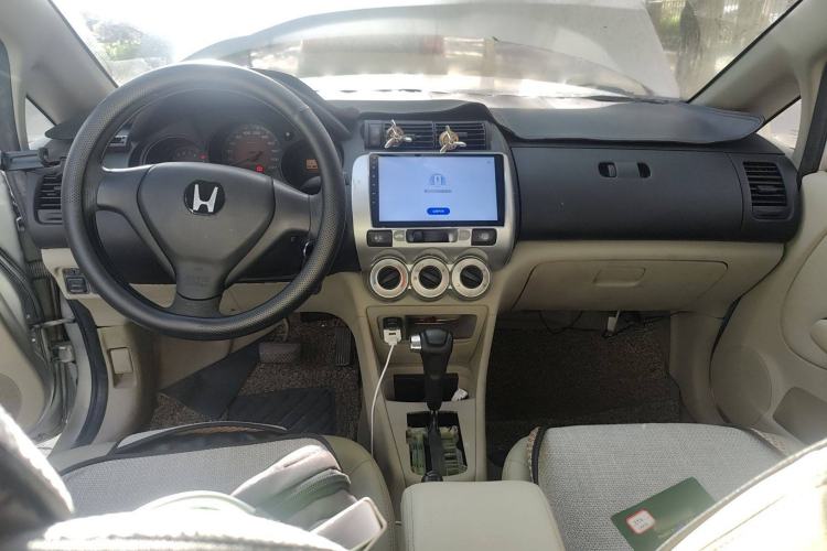 Used Everus S1 2012 1.3L Automatic Comfort Edition
