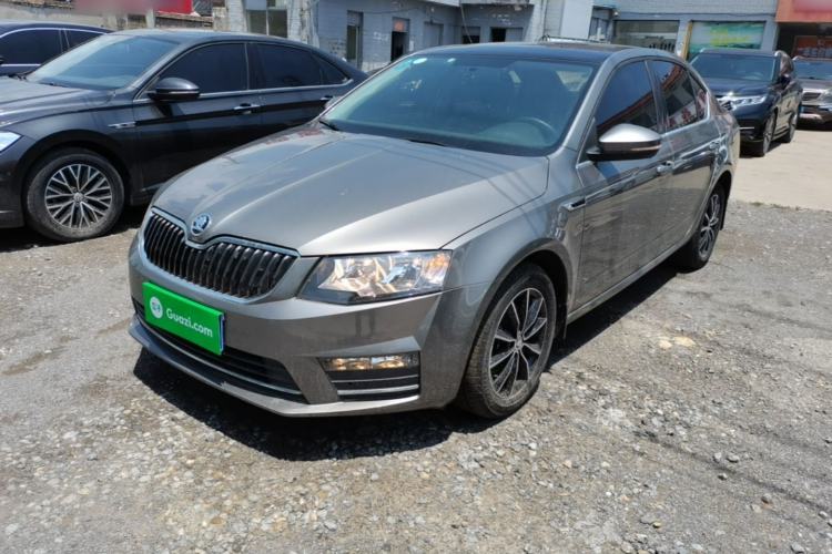 Used Skoda Octavia 2017 1.6L Automatic Smart Drive Edition