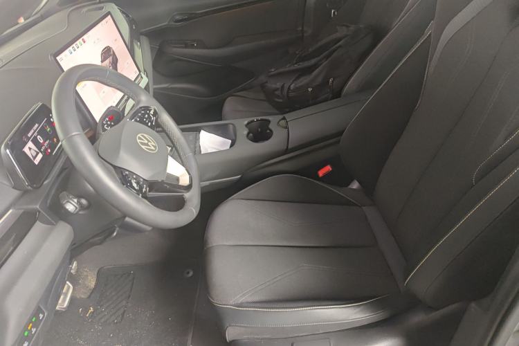 Used Volkswagen ID.UNYX 2024 Pro Long-Range Version