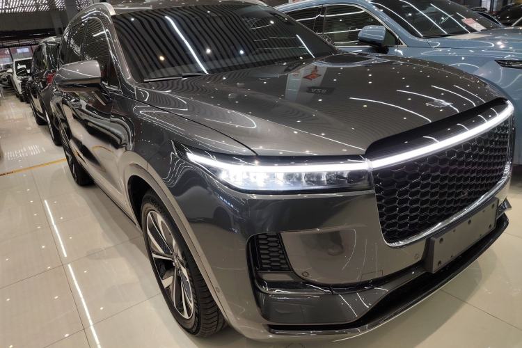 Used Li Auto ONE 2021 Extended-Range 6-Seater Version Front Right 45 Deg