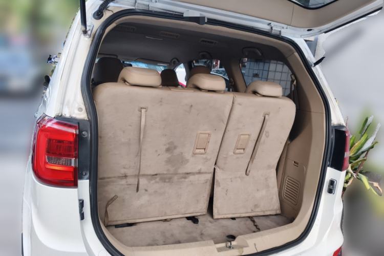 Used Baojun 730 2016 1.5L Manual Comfort Version 7 Seats China V Emission Standard Trunk