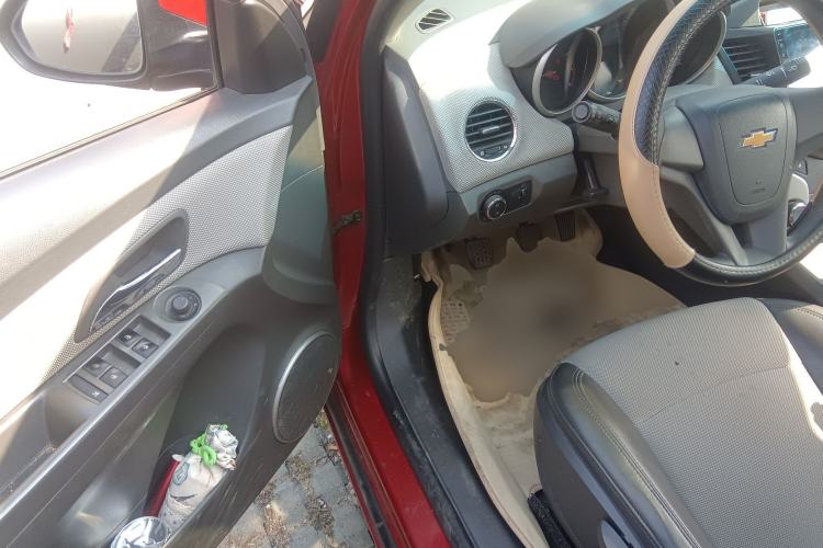 Used Chevrolet Cruze 2013 1.6L SL MT
