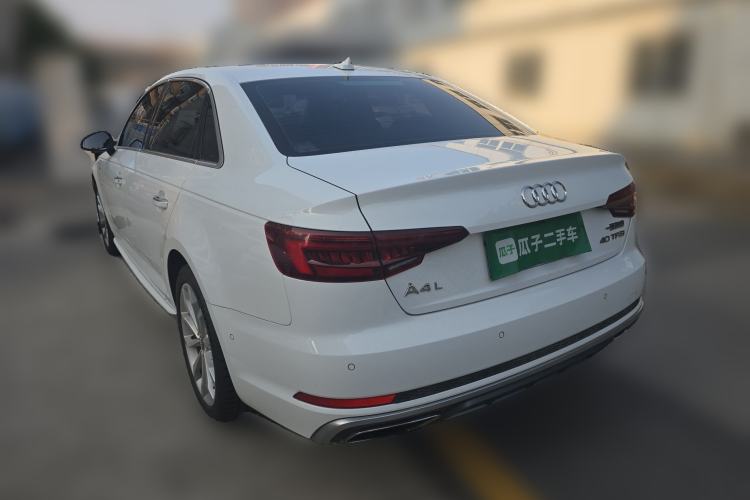 Used Audi A4L 2019 40 TFSI Fashion Edition China VI Emission Standard