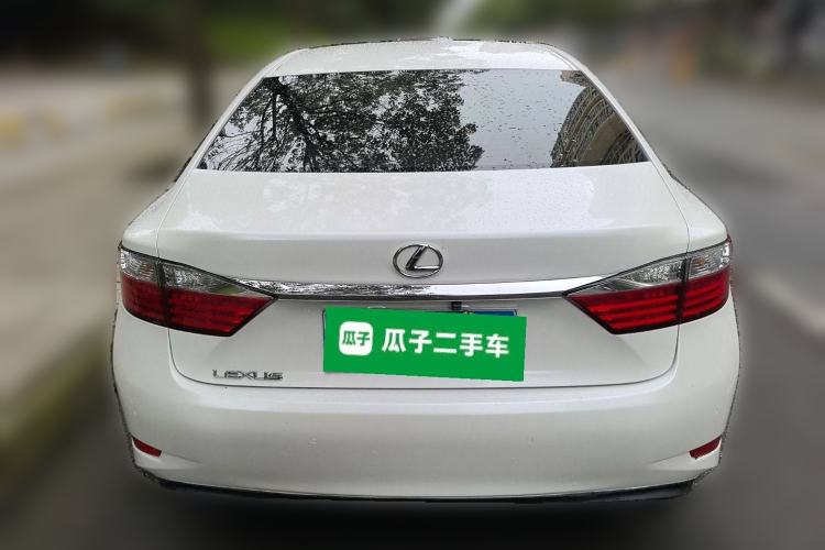Used Lexus ES 2014 250 Elite Edition Rear