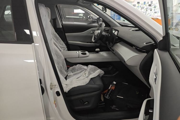 Used Changan UNI-Z New Energy 2025 Model, Smart New Blue Whale 125km Battleship+ Version
