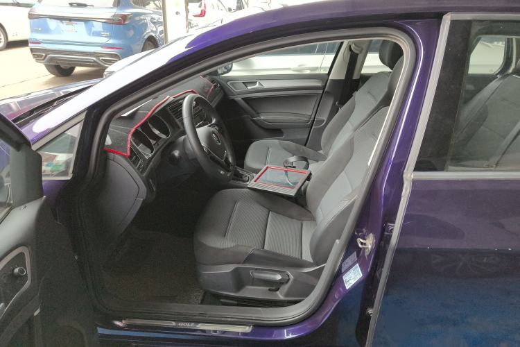 Used Volkswagen Golf 2018 1.6L Automatic Comfort Model Left Front Seat