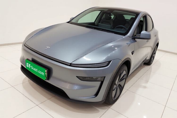 Used Tesla Model Y 2025 Rear-Wheel-Drive Version