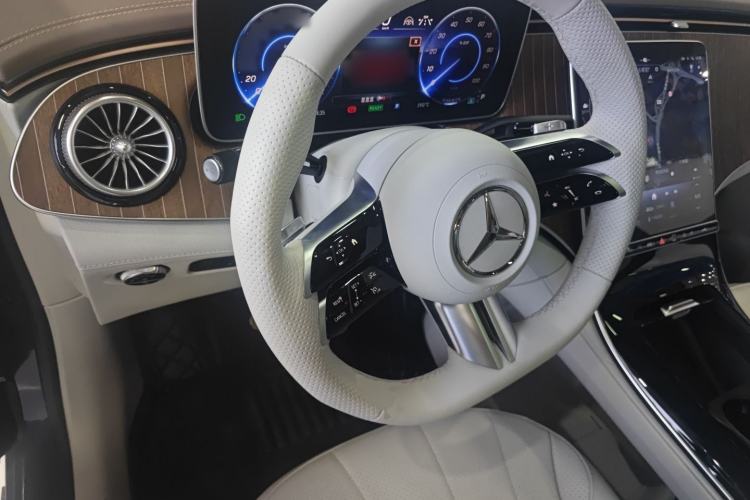 Used Mercedes-Benz EQE SUV 2023 350 4MATIC Luxury Edition Steering Wheel