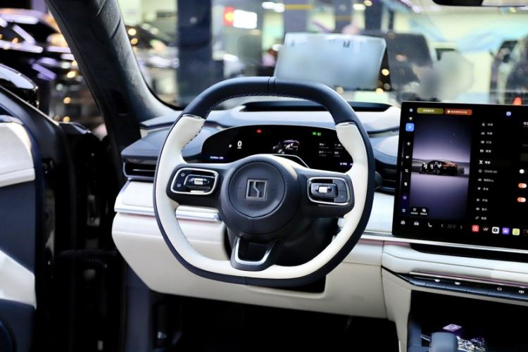 Used Zeekr 001 2026 95° All-Wheel-Drive Max Edition Interior 2