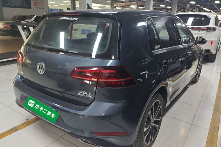 Used Volkswagen Golf 2020 Charming Edition 280TSI DSG R-Line
