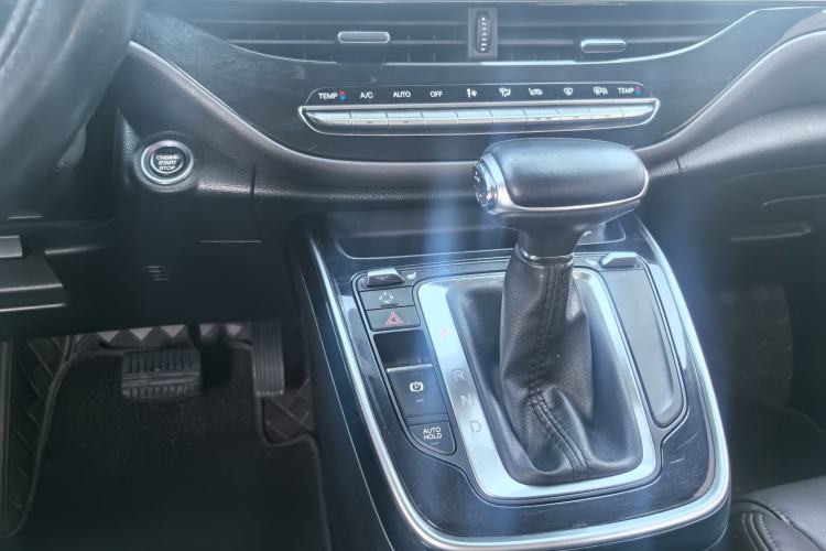 Used GAC Trumpchi M6 2019 270T Automatic Luxury Edition (7-seater) China V Standard Gear Lever