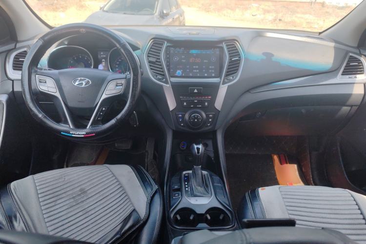 Used Hyundai Santa Fe 2013 2.4L Automatic 2WD Comfort Edition