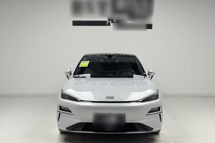 Used Geely Galaxy 8 2025 130km EM-P Starship Edition Exterior 1