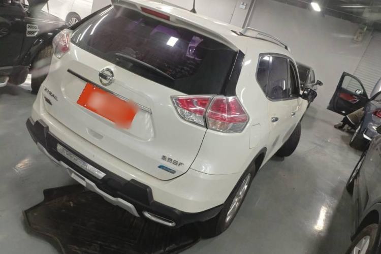 Used Nissan X-Trail 2015 2.0L CVT Comfort MAX Edition 2WD
