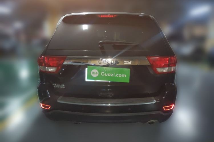 Used Jeep Grand Cherokee 2011 3.6L Luxury Edition
