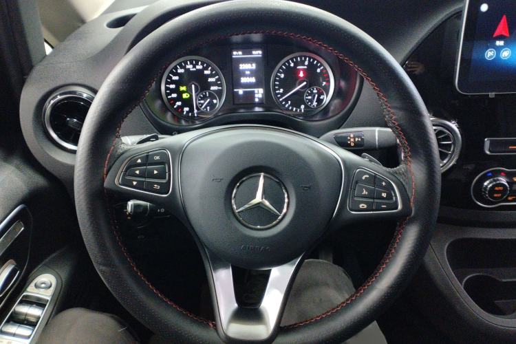 Used Mercedes-Benz Vito 2023 2.0T Business Version 7 Seats
