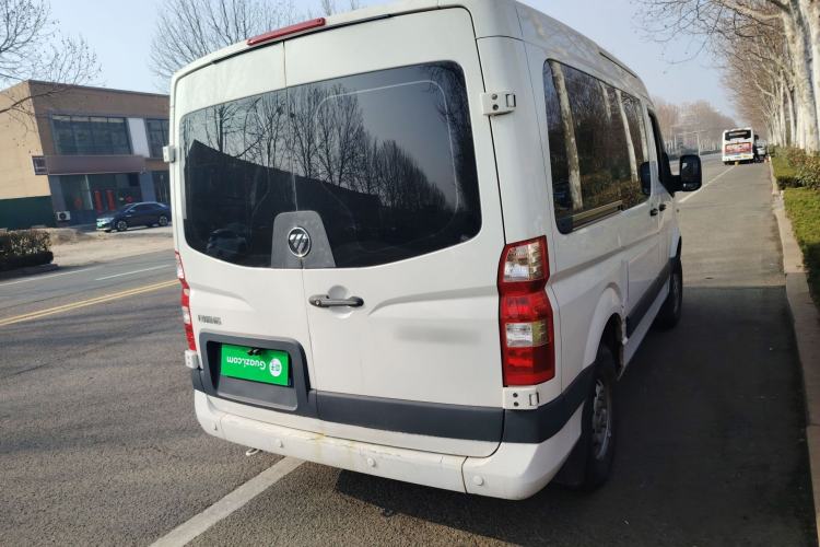 Used Foton Toano 2023 2.0T Manual Urban Version Short Wheelbase Low Roof with Single Rear Tire Available in 5/6/9-Seater Configurations

