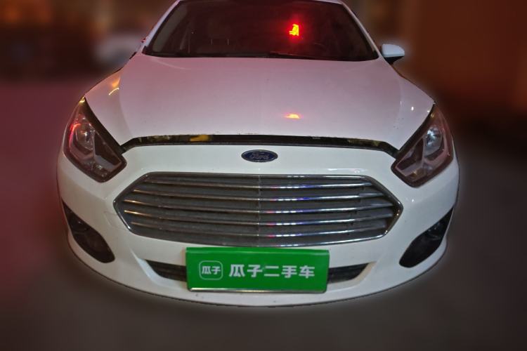 Used Ford Escort 2015 1.5L Manual Comfort Model
