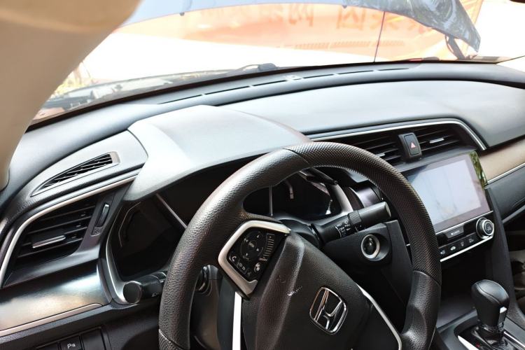 Used Honda Civic 2016 220TURBO CVT Luxury Edition
