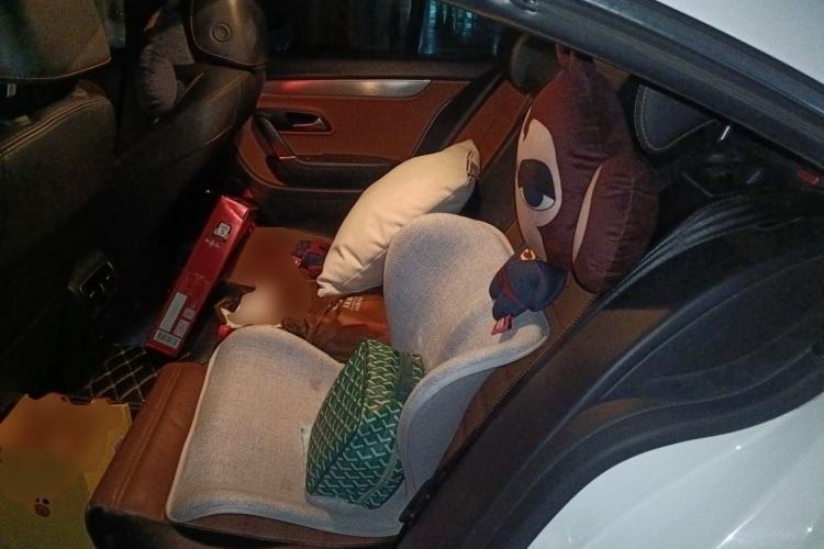 Used Volkswagen FAW-Volkswagen CC 2015 2.0 TSI Ultimate Model Left Rear Seat