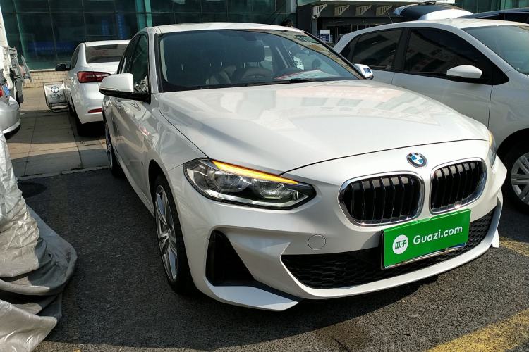 Used BMW 1 Series 2019 120i Leading Model M Sport Package Exterior 1