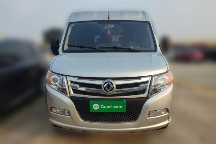 Used Dongfeng Yufeng 2021 2.0T Rear-Drive Logistics Vehicle Short Wheelbase Mid-Roof 5-9 Seaters China VI Standard D20