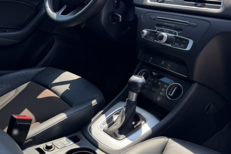 Used Audi Q3 2018 35 TFSI Fashion Edition Collector's Model Interior 2