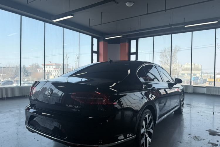 Used Volkswagen Magotan 2018 380TSI DSG Prestige Model Exterior 5