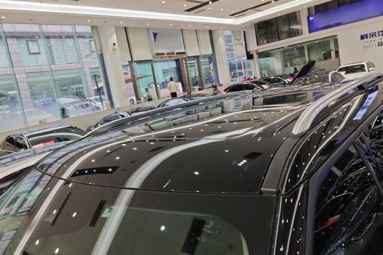 Used Ford Explorer 2023 EcoBoost 285 Four-Wheel Drive Stylish Plus Version 7 Seats