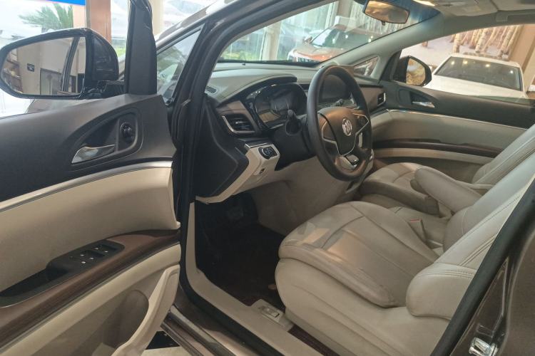 Used Buick GL8 2021 Land Cruiser Executive Class 652T Comfort Model
