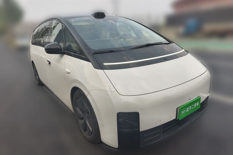 Used Li Auto MEGA 2024 Ultra Model
