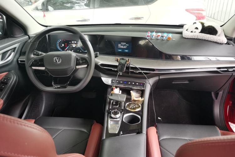 Used CHANGAN Eado 2022 PLUS Blue Whale NE 1.4T GDI DCT Prestige Edition Center Console