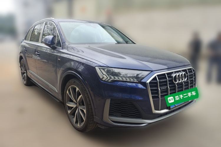 Used Audi Q7 2020 55 TFSI quattro S line sports model Front Right 45 Deg