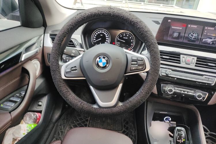 Used BMW X1 2022 sDrive20Li Fashion Model Steering Wheel