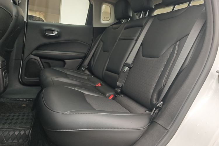 Used Jeep Compass 2020 220T Automatic Leading Edition
