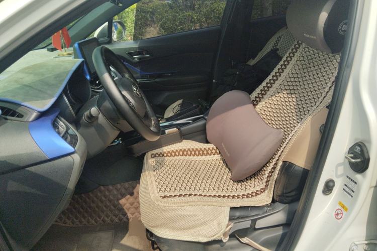 Used Toyota C-HR 2018 2.0L Leading Edition China VI
